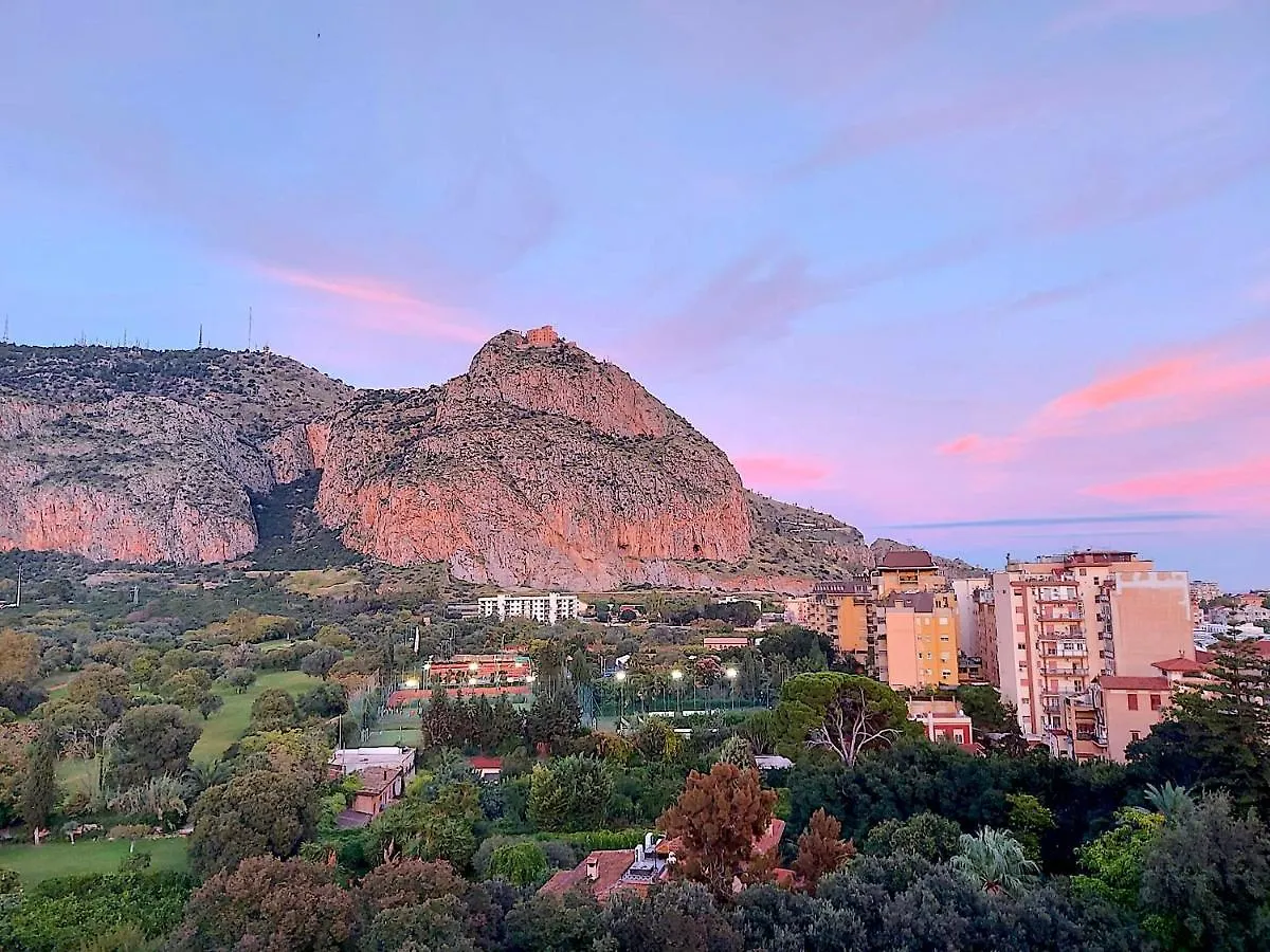 Gebel Grin Apartment Palermo 0*,  Italy