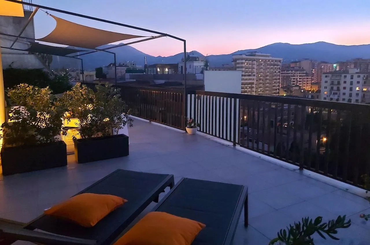 Apartment Ferienwohnung Gebel Grin Palermo