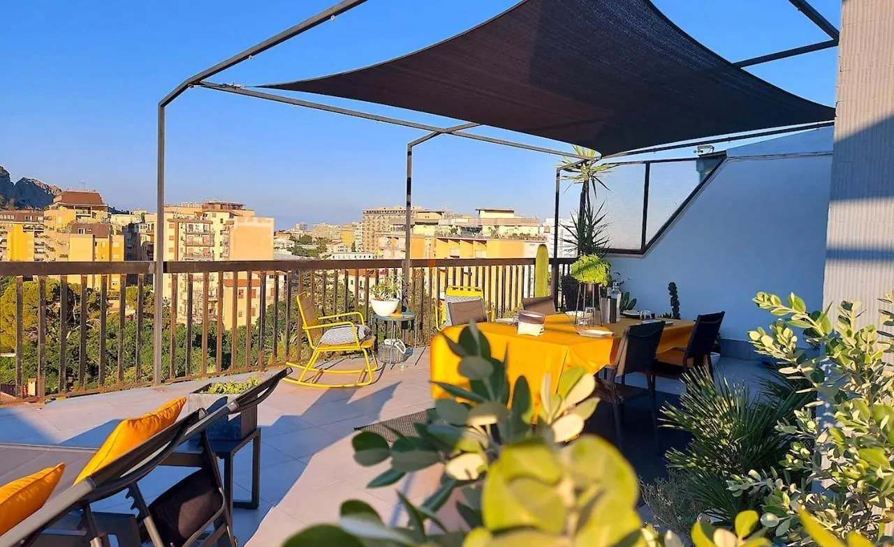 Apartment Ferienwohnung Gebel Grin Palermo