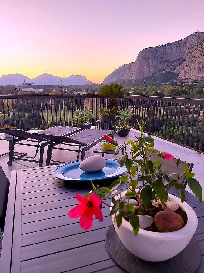 Apartment Ferienwohnung Gebel Grin Palermo